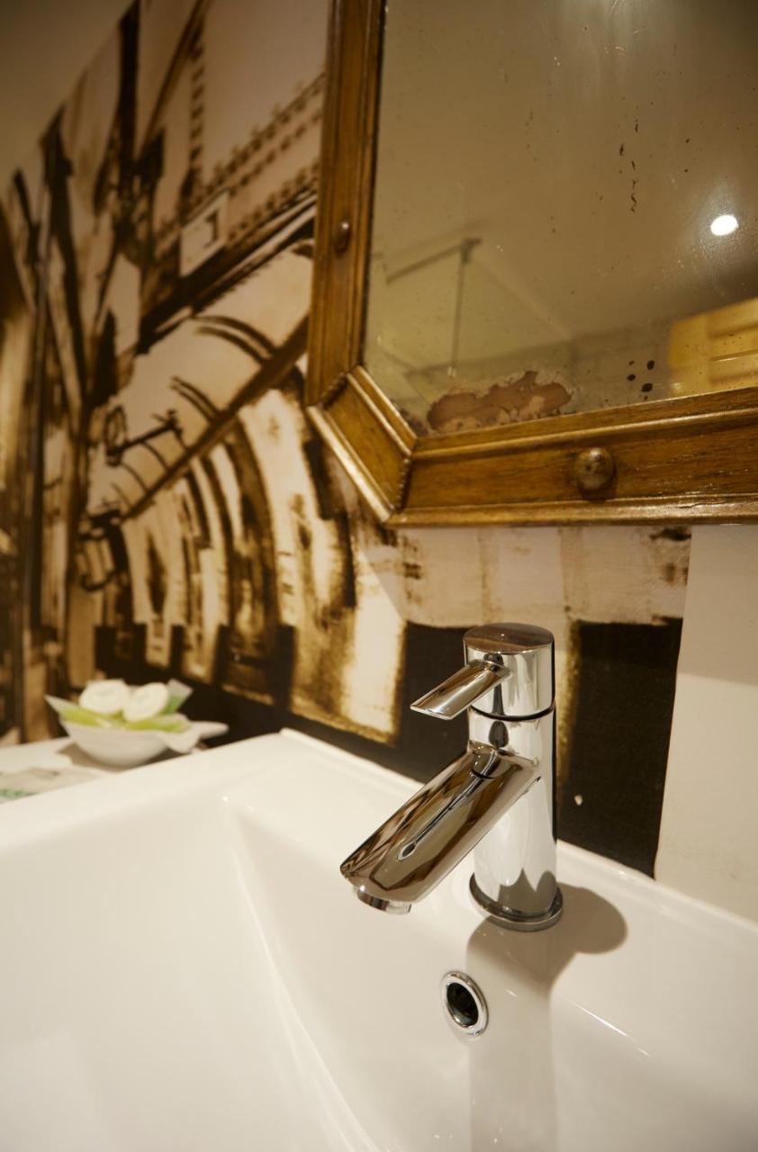 Lower Drayton Farm B&B Στάφορντ Εξωτερικό φωτογραφία